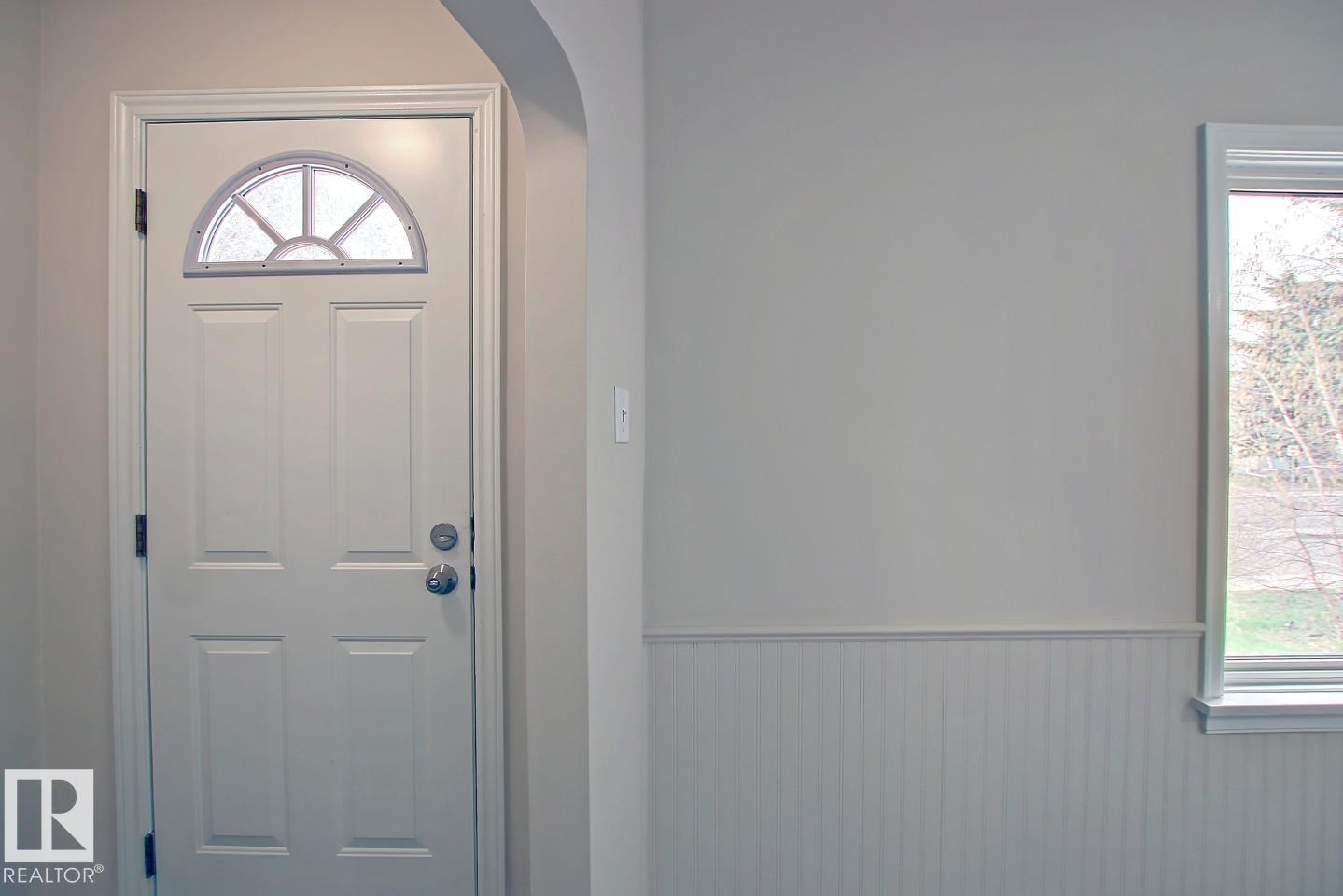 Additional image 3 of 10682 61 Avenue NW, Edmonton, AB, T6H1L7