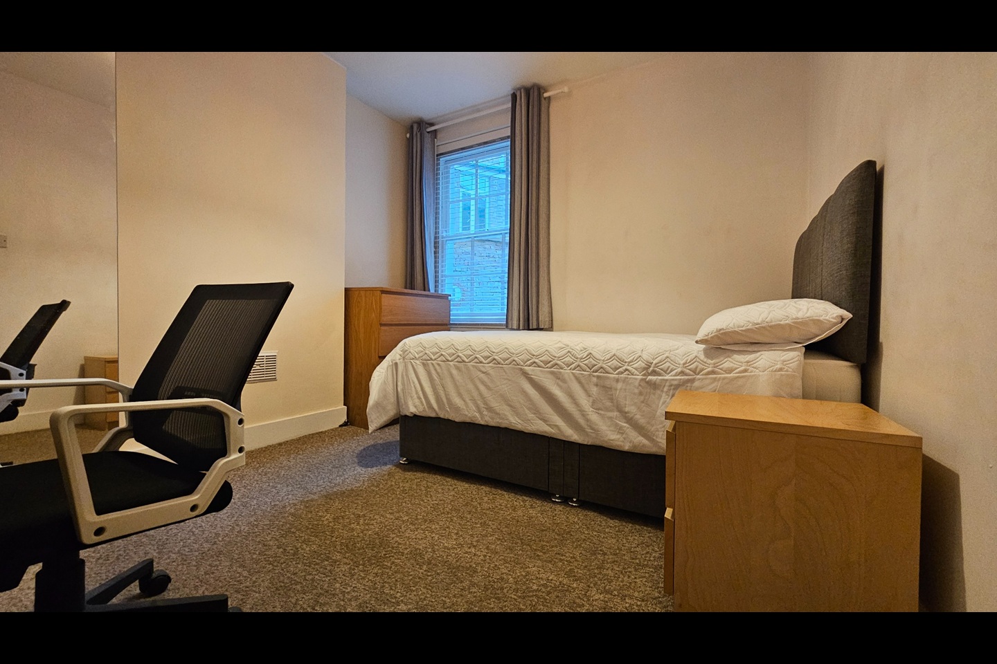 Additional image 17 of 4 Bed Semi-Detached House, Queens Row, SE17, N1 7GU