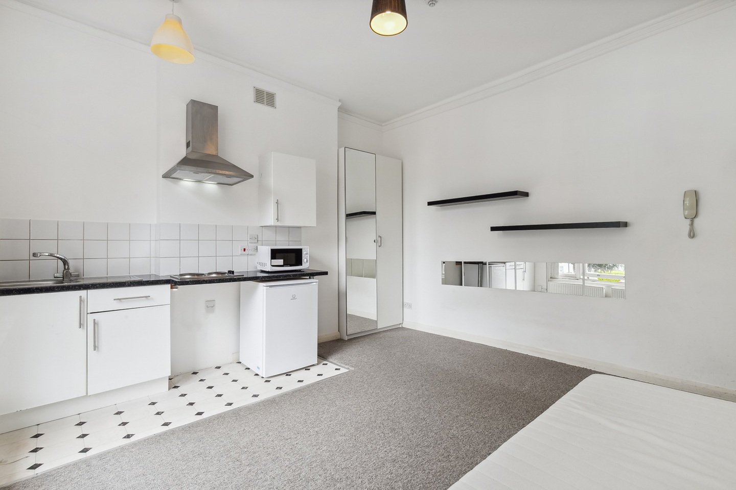 Additional image 7 of Bedsit, Burnley Rd, SW9, N1 7GU