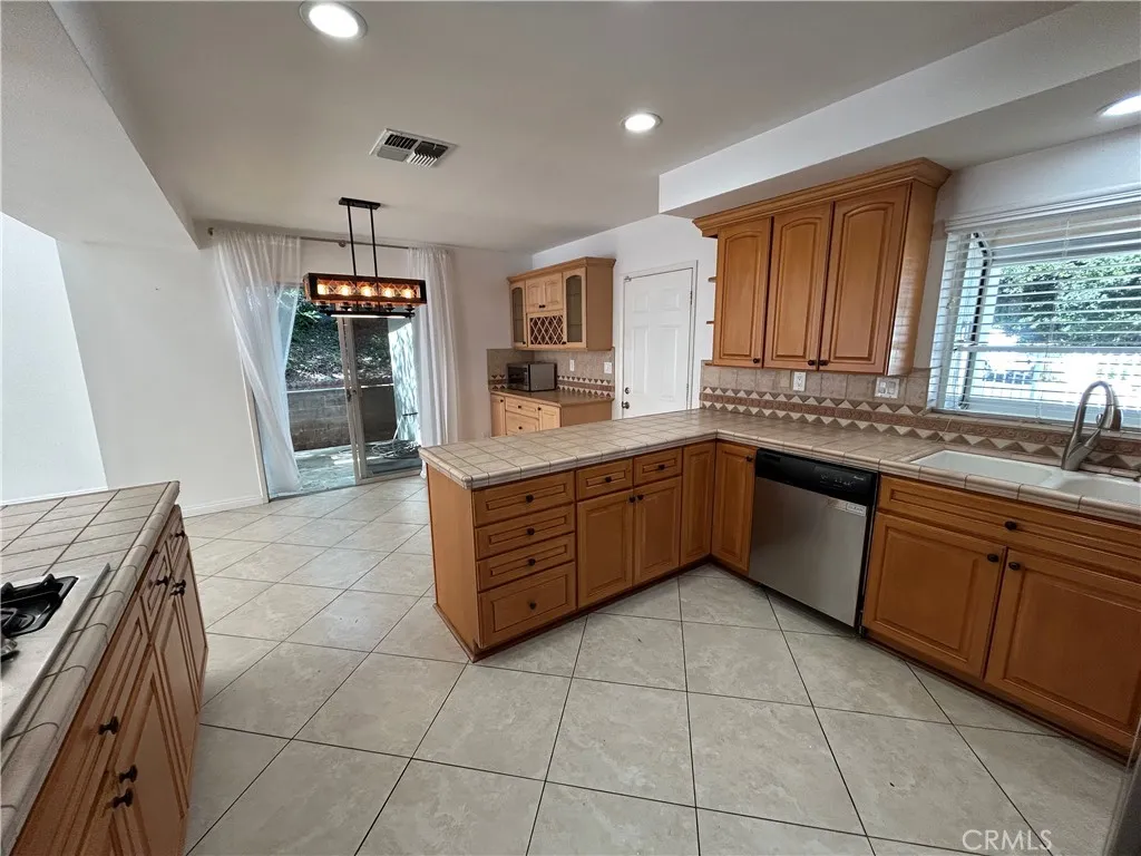 Additional image 37 of 24010 Hatteras St, Woodland Hills, CA 91367