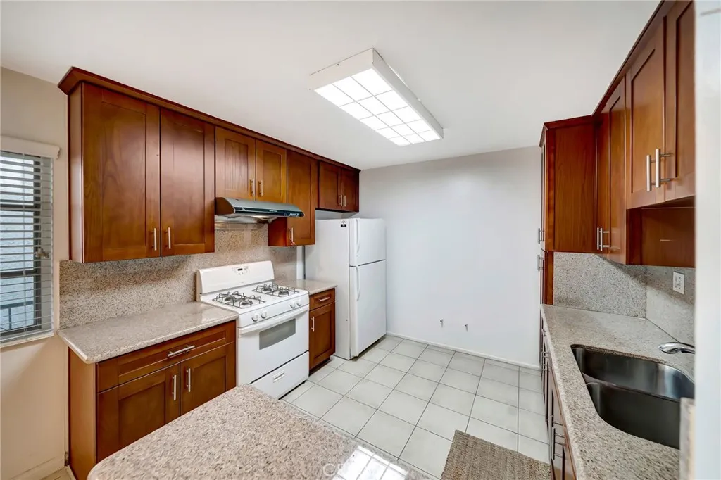 Additional image 41 of 5315 Zelzah Ave Unit 6, Encino, CA 91316