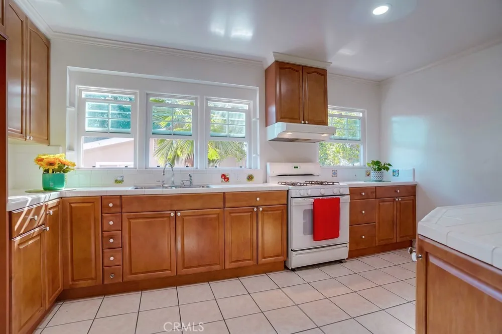 Additional image 60 of 2504 Piedmont Avenue, Montrose, CA 91020