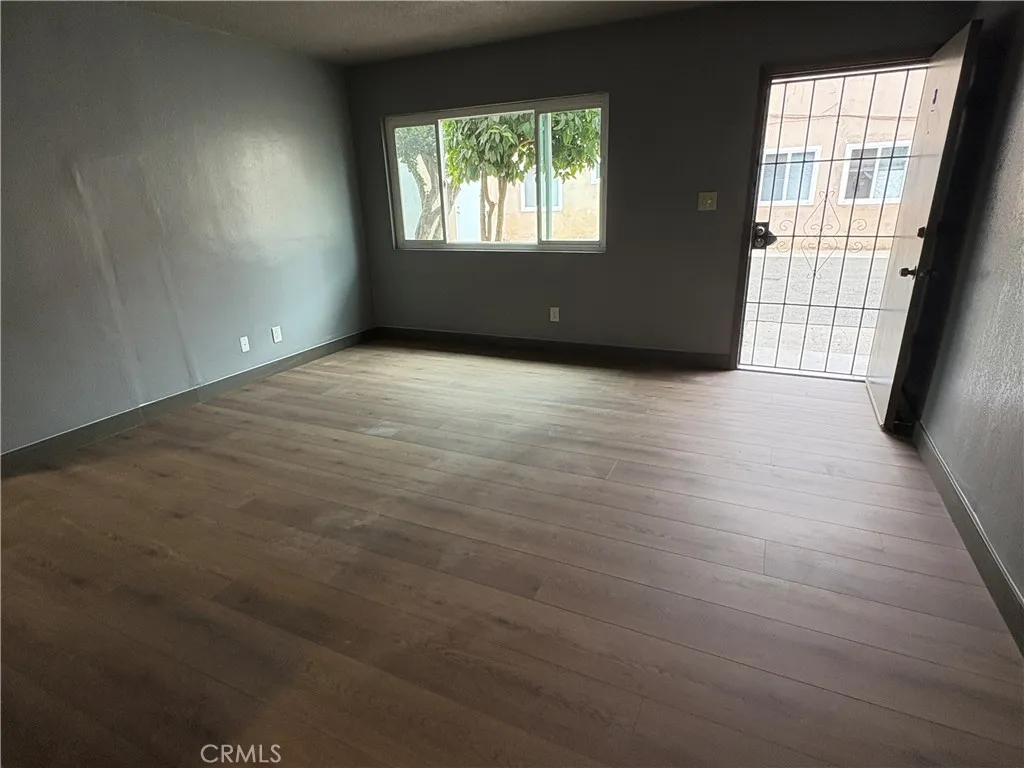 Additional image 12 of 1905 W Myrtle Street Unit 3, Santa Ana, CA 92703