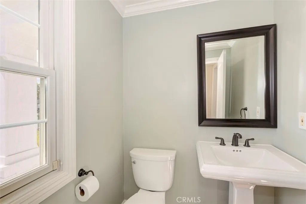 Additional image 77 of 320 Flower St, Costa Mesa, CA 92627