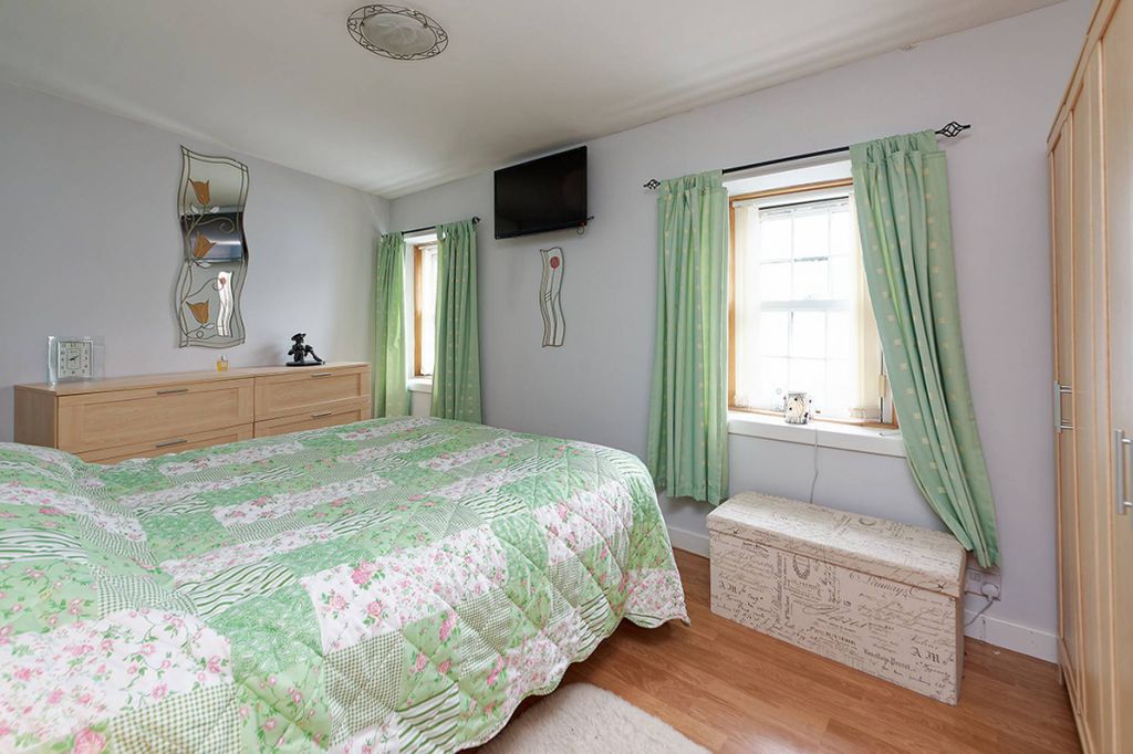 Additional image 10 of 3 bed end terrace house for saleShore Street, Bowmore, Isle Of Islay PA43