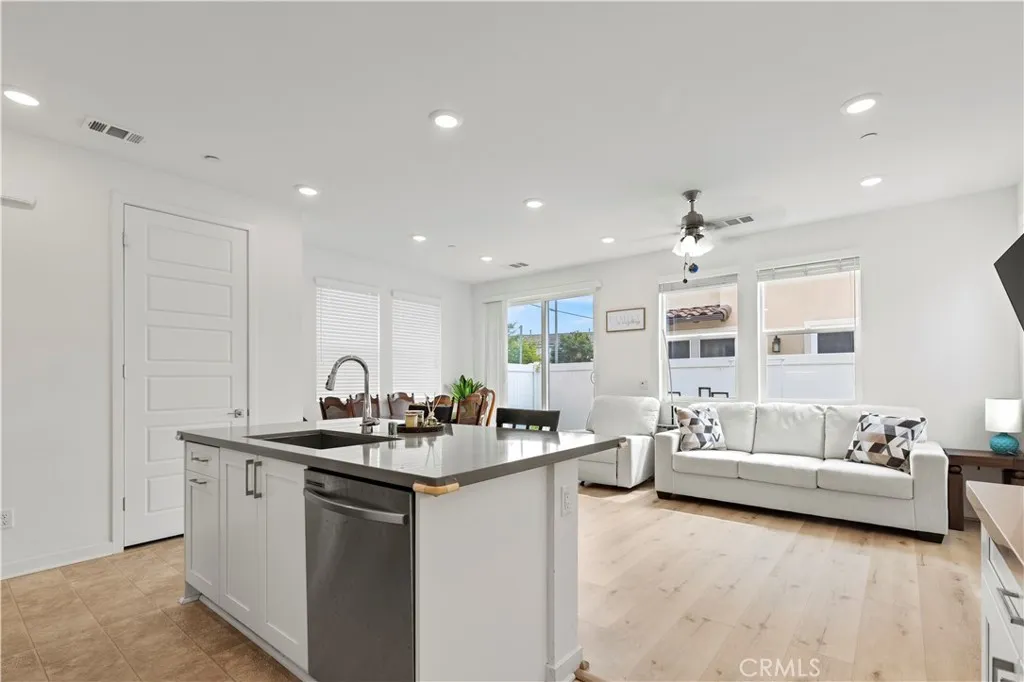 Additional image 55 of 1544 W Plaza Del Amo, Torrance, CA 90501