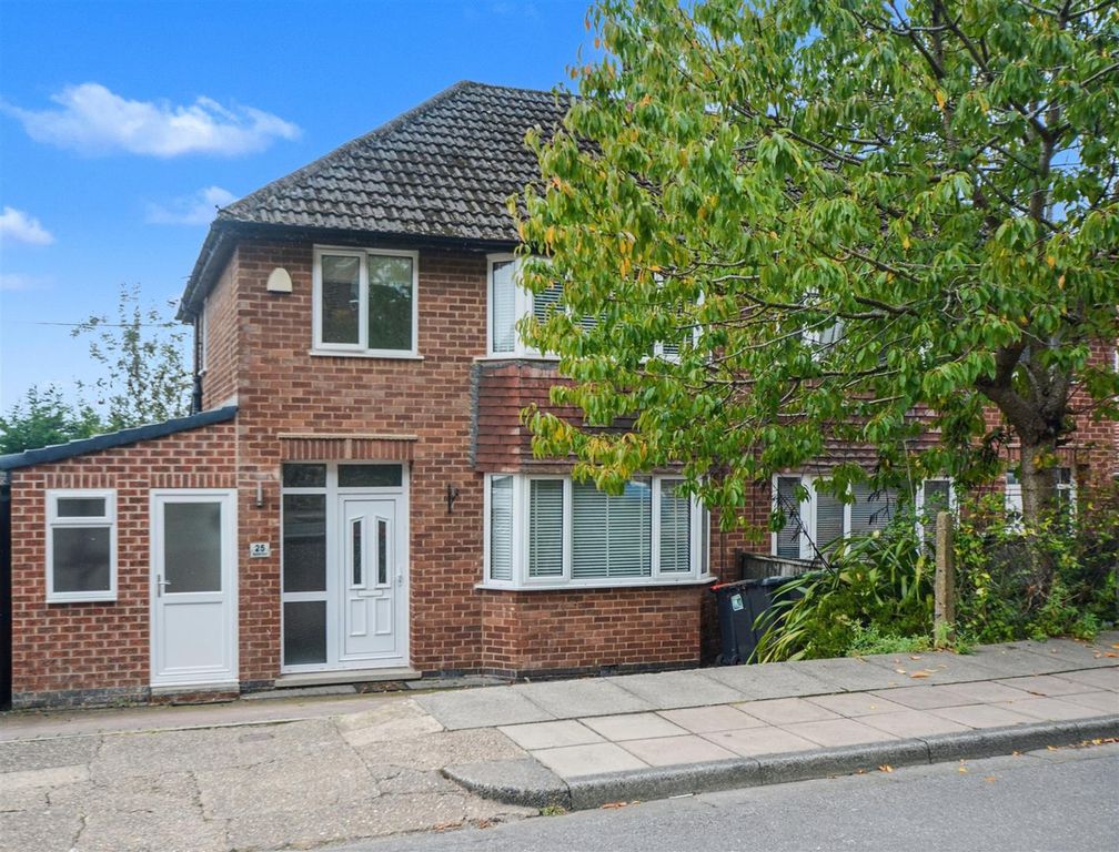 3 bed semi-detached house for saleMayfield Drive, Stapleford, Nottingham NG9