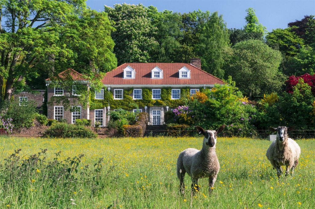 Additional image 15 of 8 bed detached house for saleBrenaire Park, Woodlands Drive, Rawdon, Leeds, West Yorkshire LS19