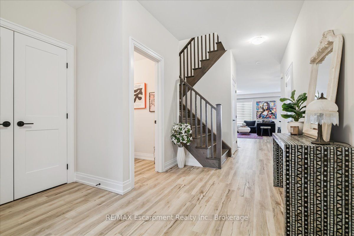 Additional image 3 of 20 Granite Ridge Trail, Hamilton, ON, L8B 1Y4