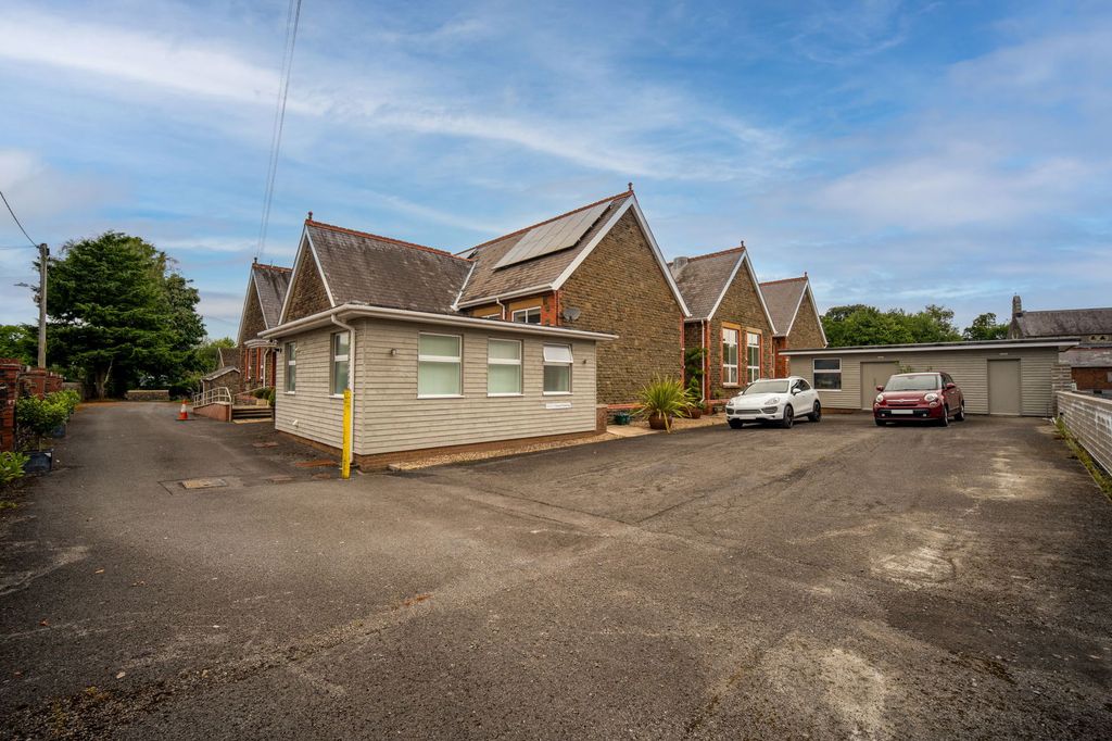 Additional image 40 of 6 bed detached house for salePantyffynnon Road, Ystradgynlais, Swansea SA9