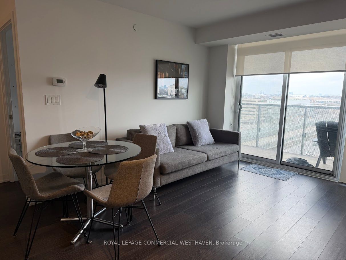 Additional image 5 of 1206-120 Varna Drive, Toronto, ON, M6A 0B3