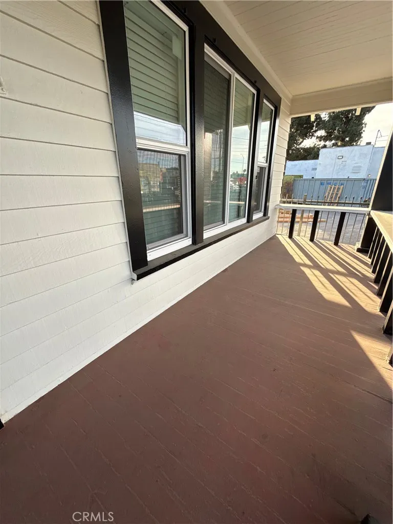 Additional image 18 of 240 W 54th St, Los Angeles, CA 90037