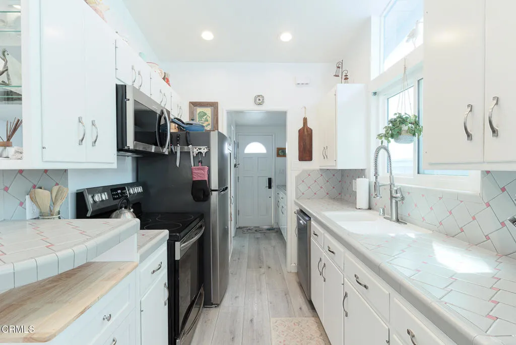 Additional image 11 of 1089 Belfast Lane, Ventura, CA 93001