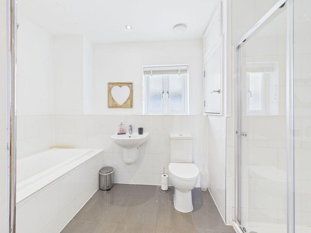 Additional image 4 of 3 bed flat for saleCambrian Quay, Saundersfoot SA69