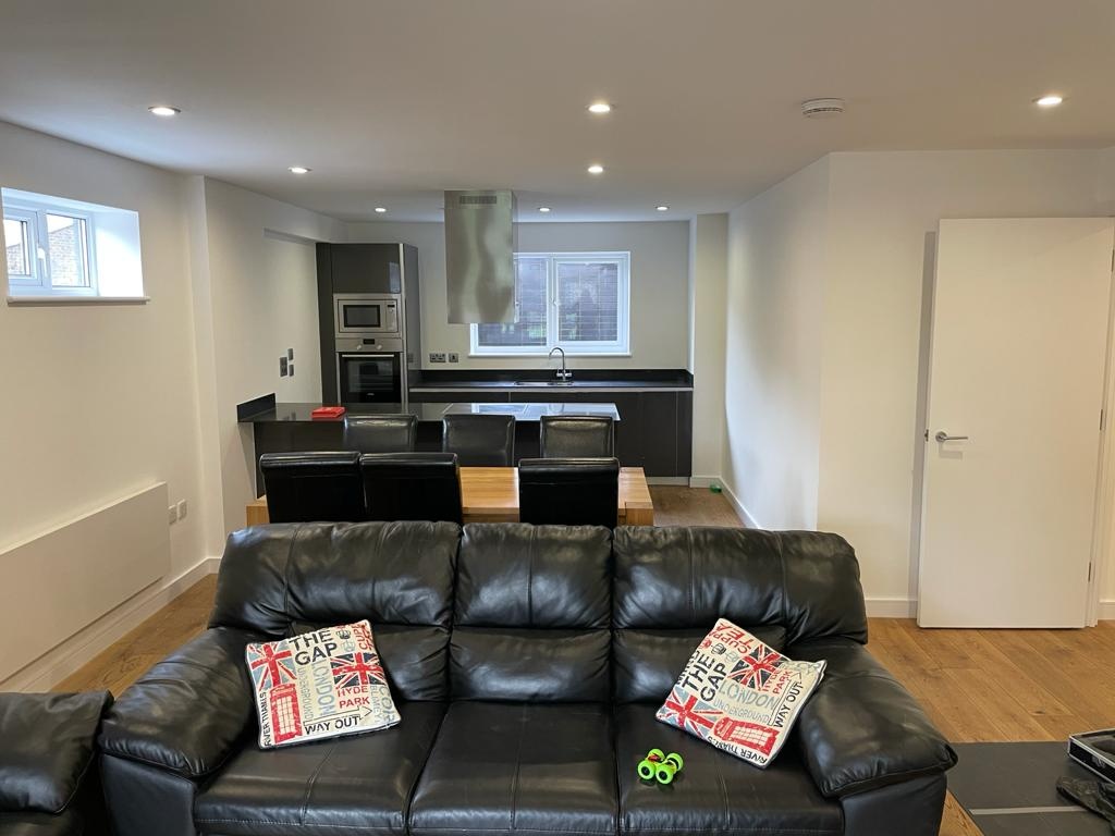 Additional image 2 of 3 Bed Flat, Maltby Street, SE1, N1 7GU