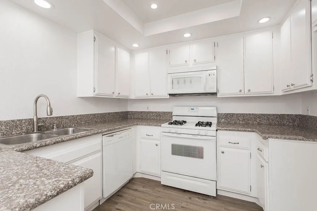 Additional image 8 of 527 Spring Road Unit 19, Moorpark, CA 93021