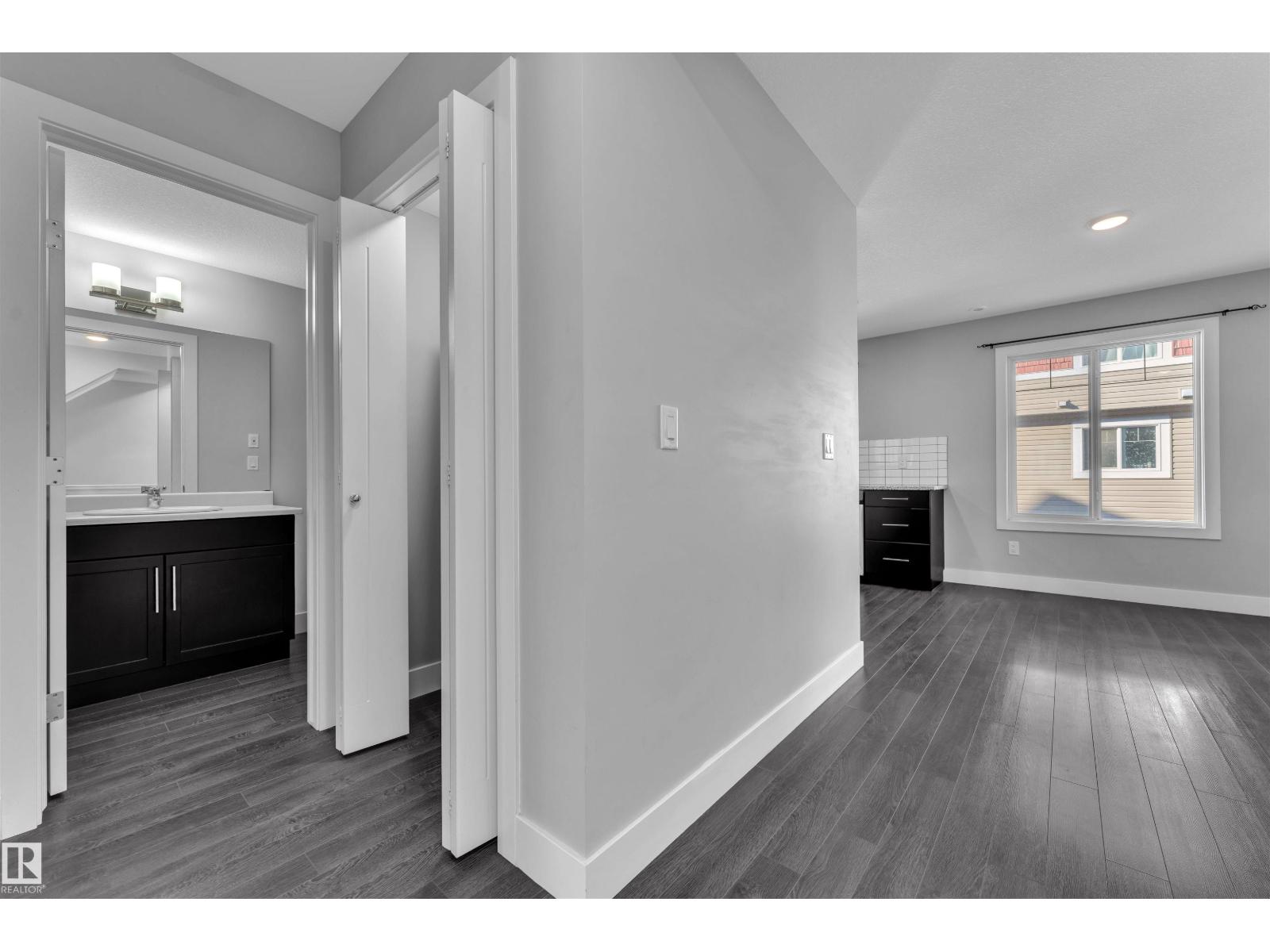 Additional image 4 of 38-1508 105 Street NW, Edmonton, AB, T6J6J9