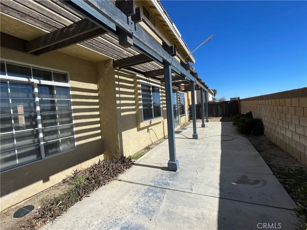 Additional image 4 of 14527 Pony Trail Road, Victorville, CA 92392