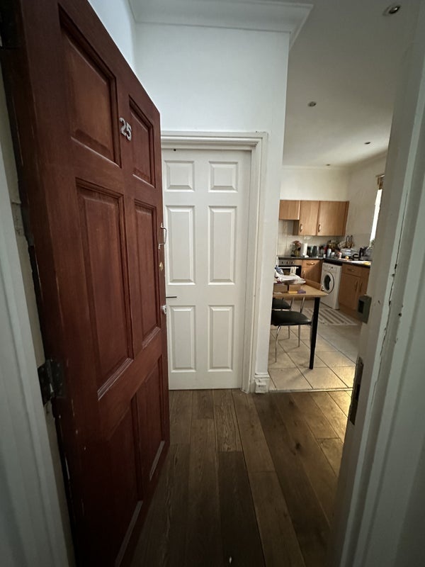 Additional image 8 of Room in a Shared Flat, Colonnade, WC1N, N1 7GU