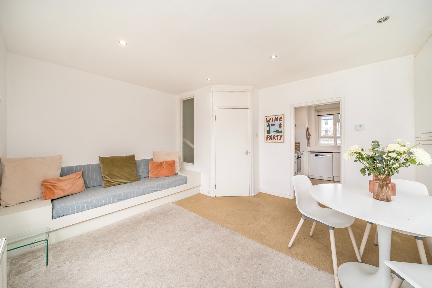 2 Bed Flat, Barnes Court, N1, N1 7GU