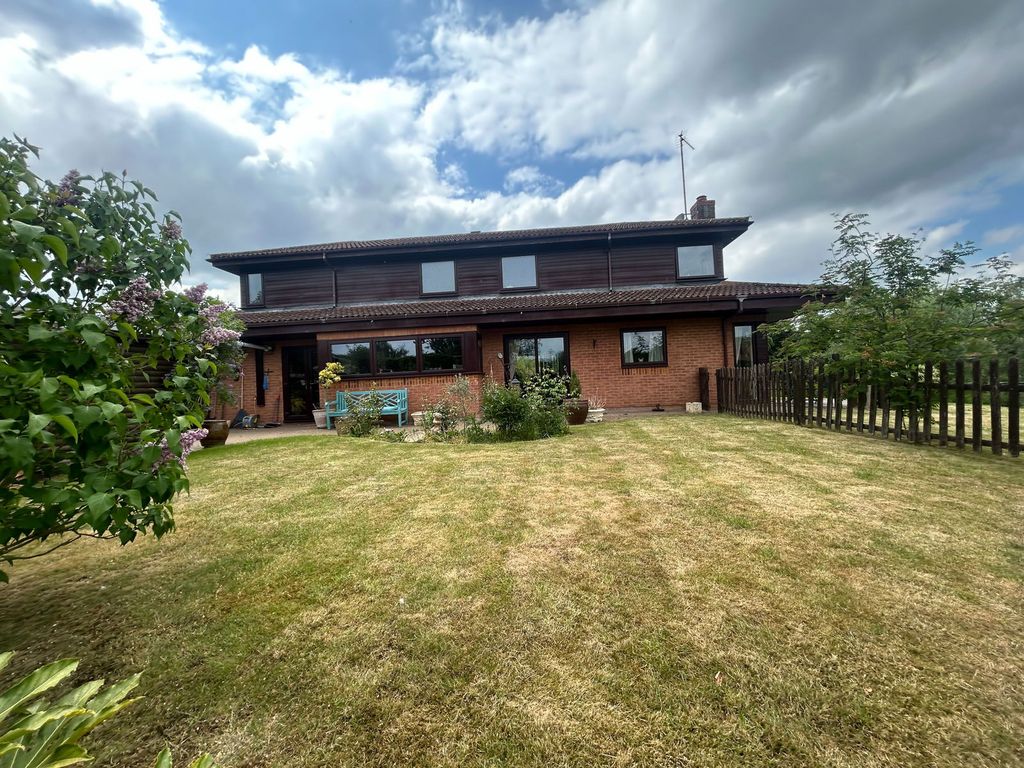 Additional image 16 of 4 bed detached house for saleThorpe Meadows, Peterborough PE3