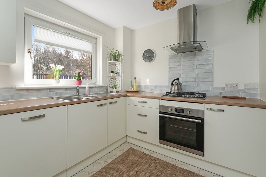 Additional image 5 of 2 bed flat for sale11 D'arcy Crescent, Mayfield, Dalkeith EH22