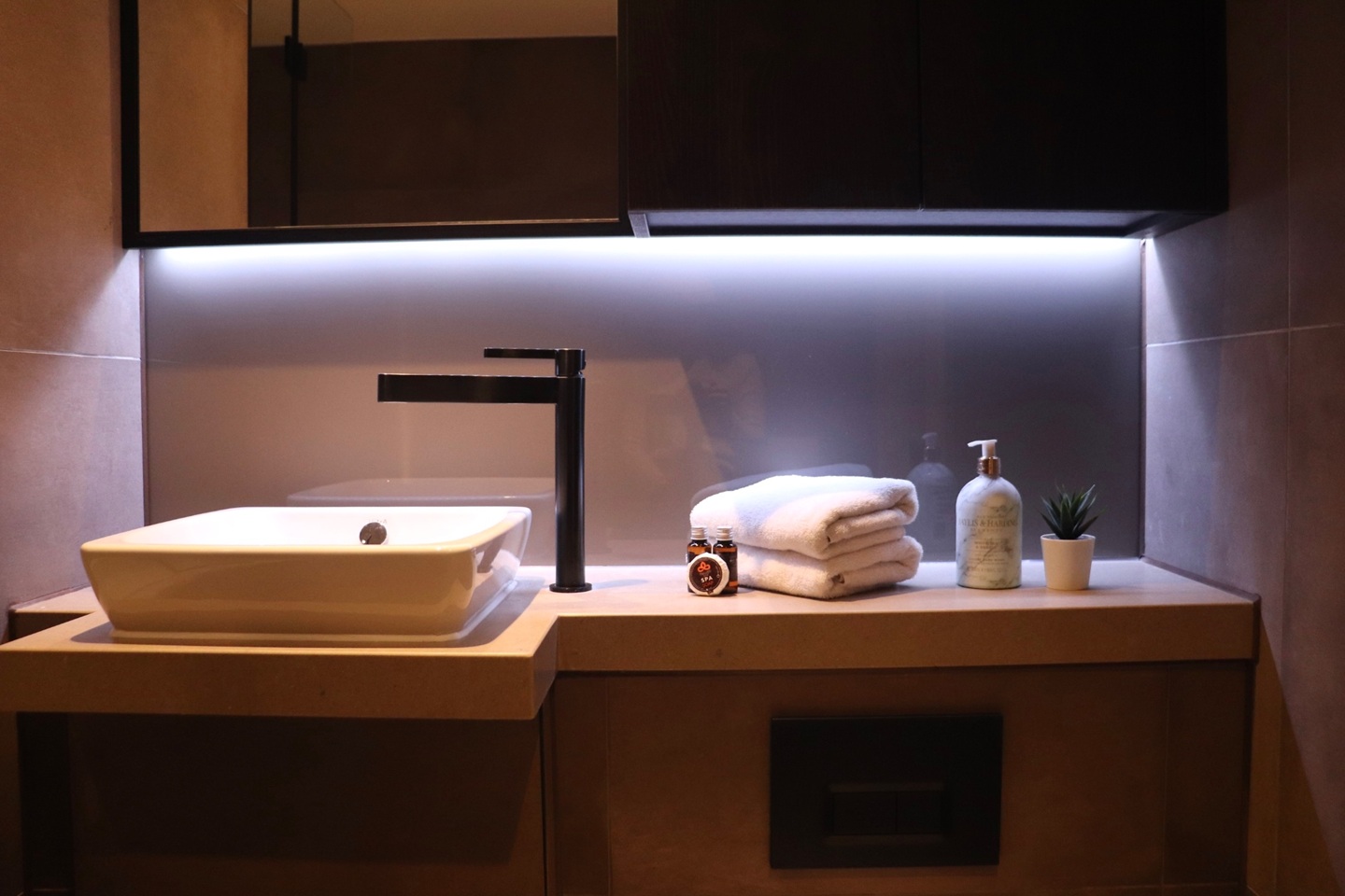 Additional image 20 of 2 Bed Flat, Exchange Gardens, SW8, N1 7GU