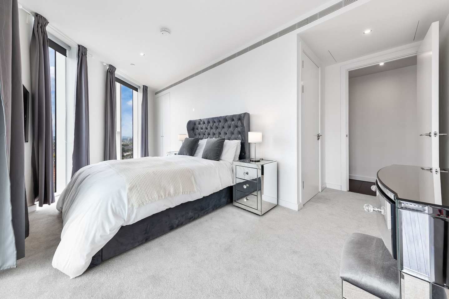 Additional image 15 of 2 Bed Flat, Wandsworth Road, SW8, N1 7GU