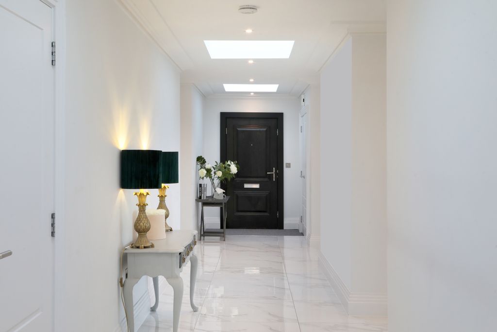 Additional image 4 of 4 bed flat for saleGlen Island, Taplow SL6