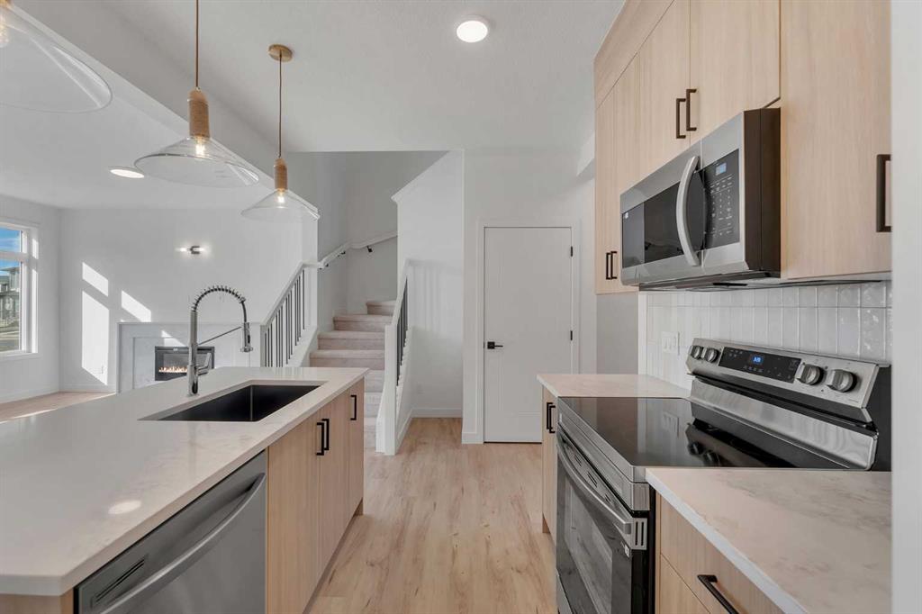 Additional image 4 of 150 Belvedere Crescent SE, Calgary, AB, T2A 7Y5