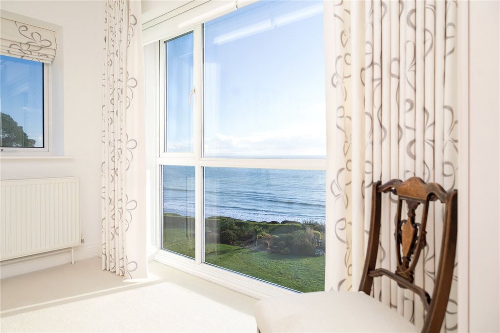 Additional image 5 of 3 bed flat for saleChaddesley Glen, Canford Cliffs, Poole, Dorset BH13
