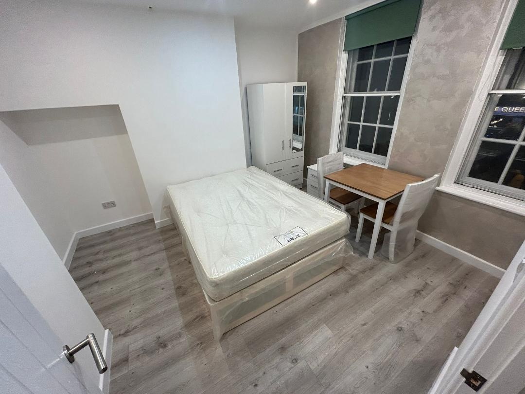 Additional image 25 of Studio Flat, London, SW1V, N1 7GU