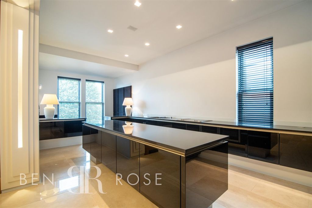 Additional image 9 of 3 bed flat for saleWindsor Road, Chorley PR7