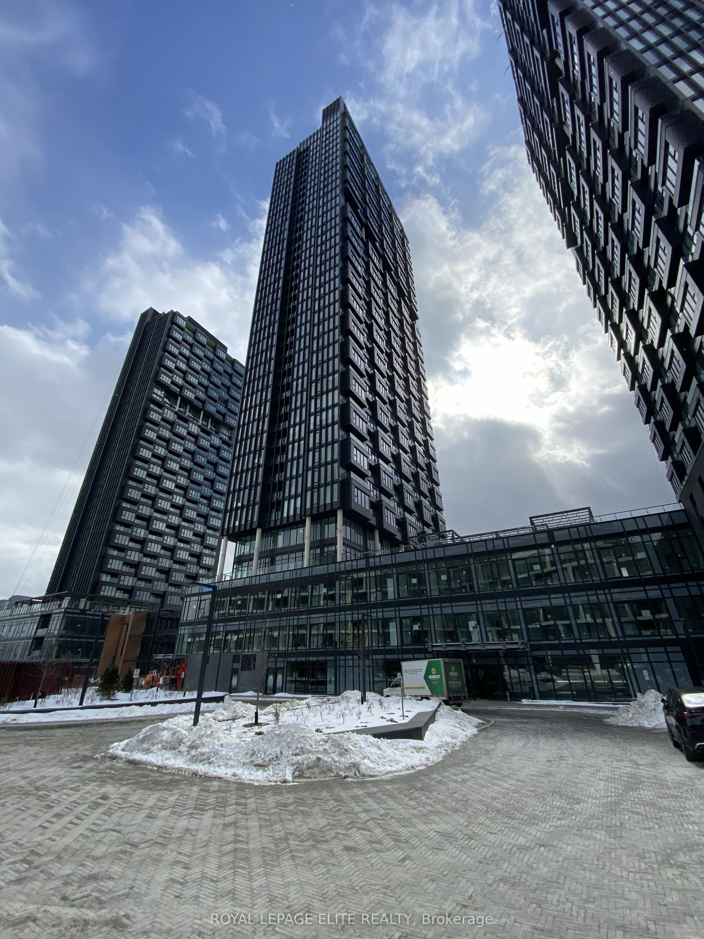 2301-1 Quarrington Lane, Toronto, ON, M3C 0S4