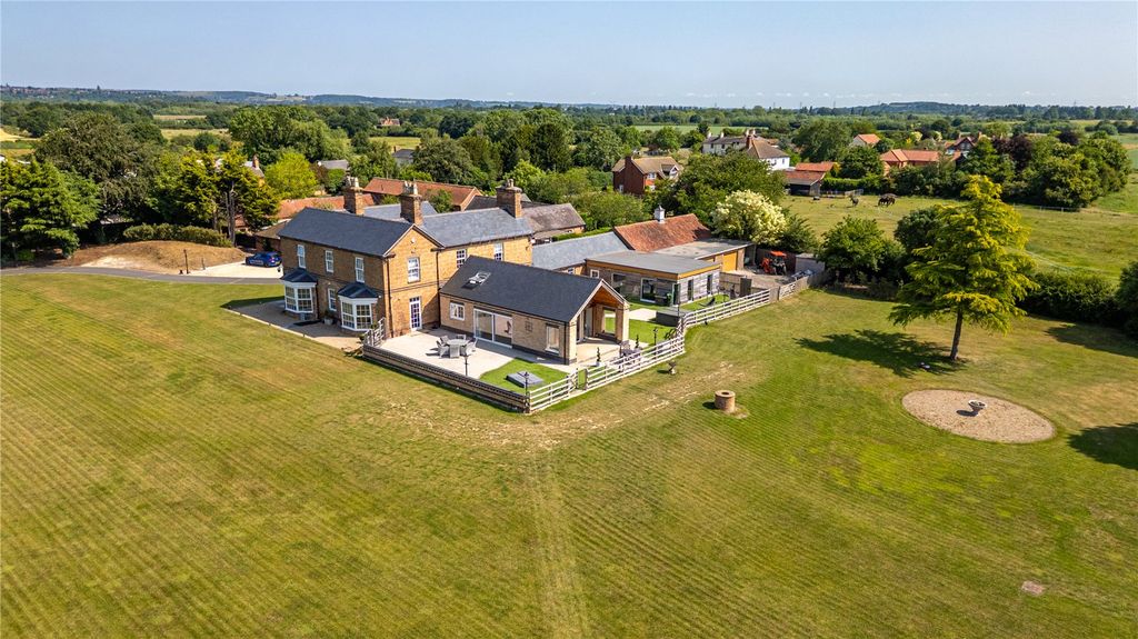 6 bed detached house for saleBassingfield (Near West Bridgford), Nottingham, Nottinghamshire NG12