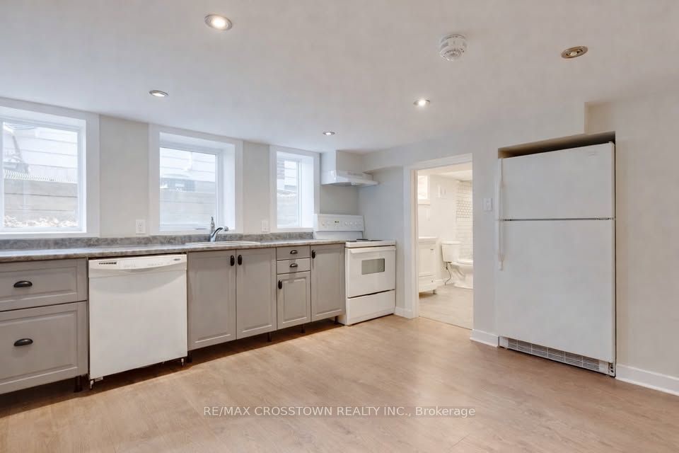 Additional image 3 of 120 Dundonald Street, Barrie, ON, L4M 3T6