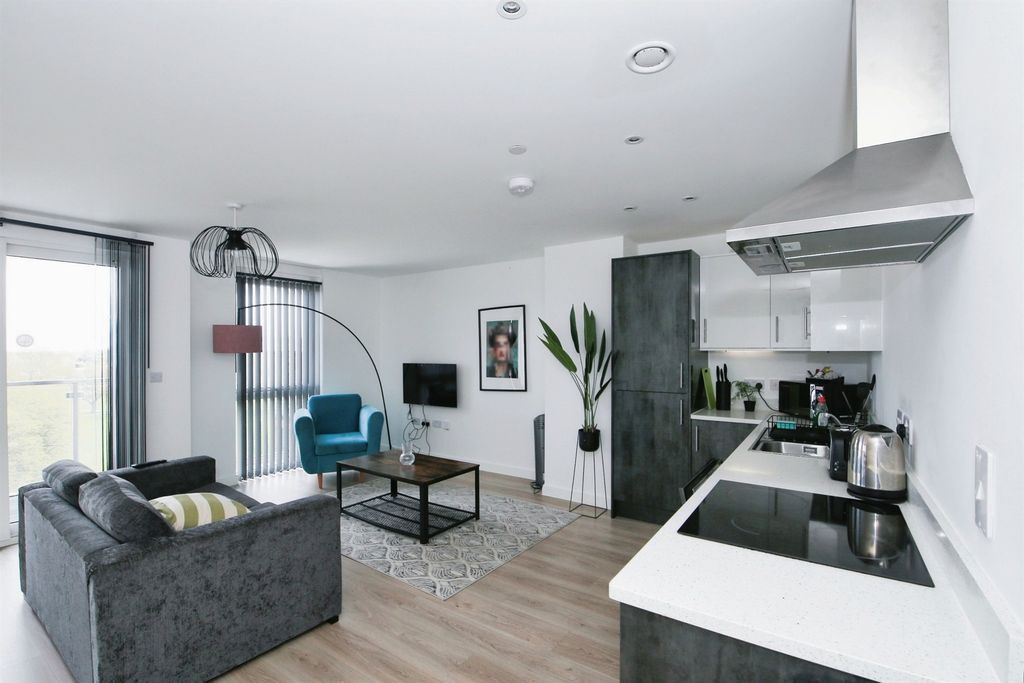 Additional image 3 of 2 bed flat for saleBroadway, Peterborough PE1