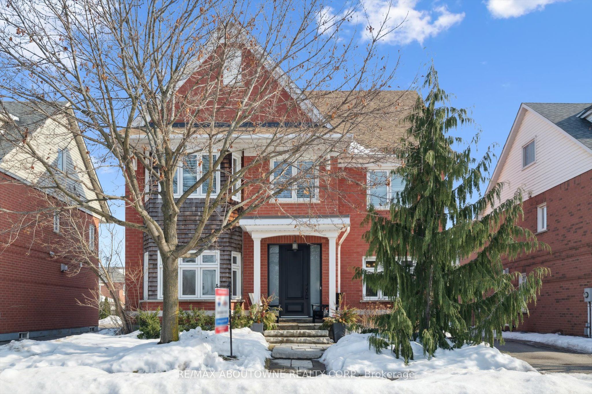 256 Lexington Road, Oakville, ON, L6H 6L9