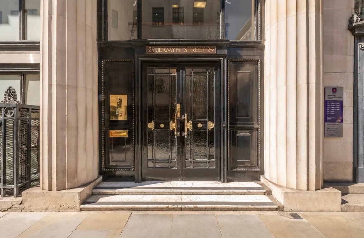 Additional image 10 of 1 Bed Flat, Bank Chambers, SW1Y