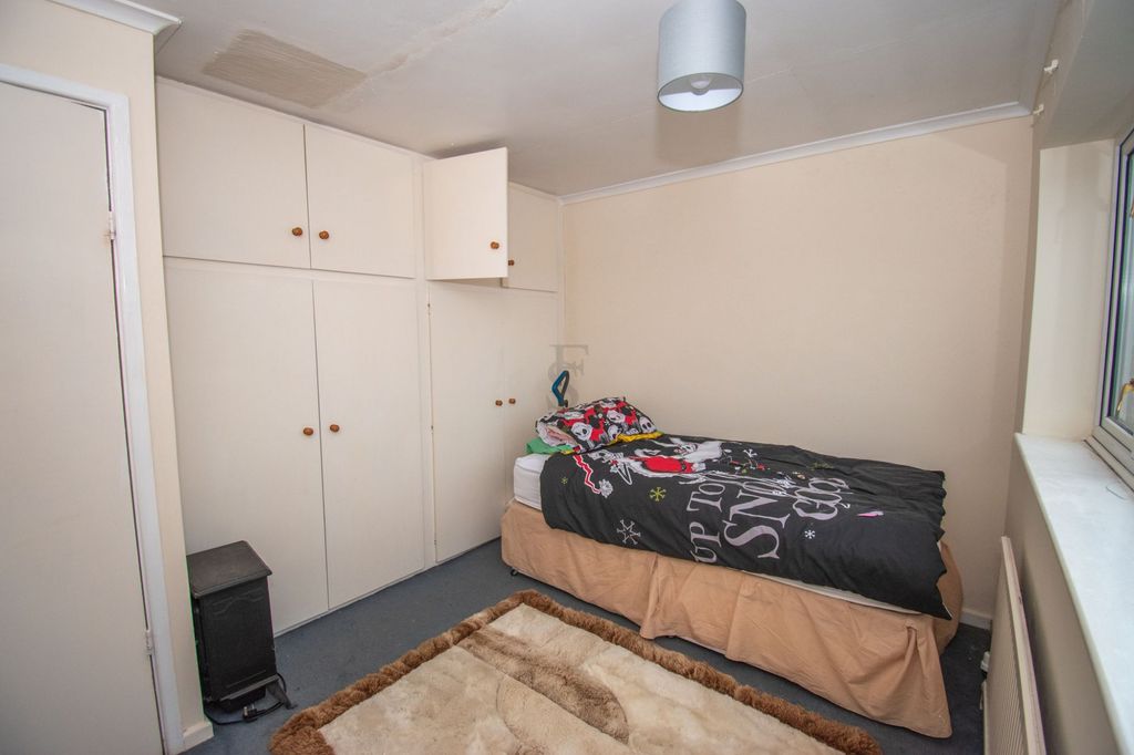 Additional image 9 of 3 bed detached house for salePenclose Road, Fleckney LE8