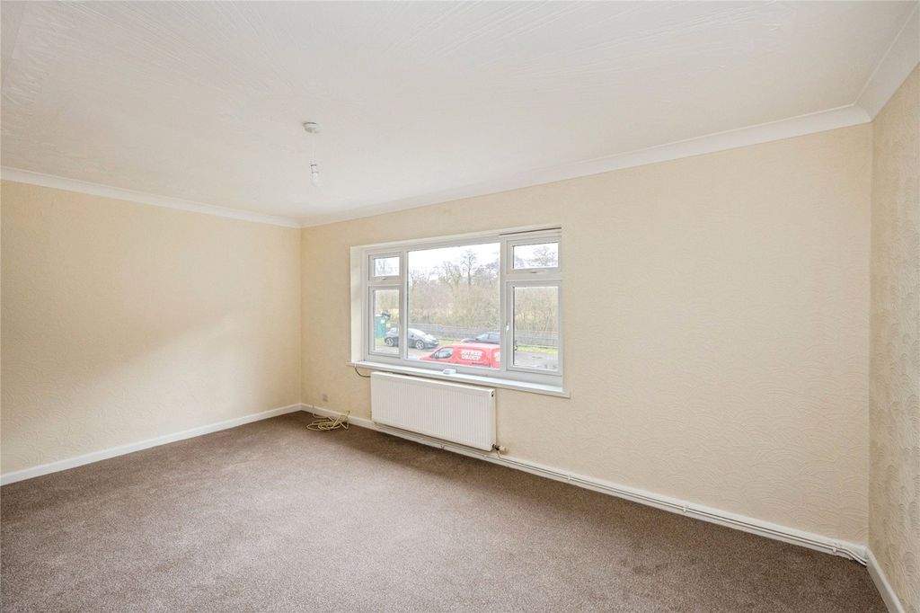 Additional image 5 of 2 bed flat for saleGlanyrafon Road, Ystalyfera, Swansea, Neath Port Talbot SA9