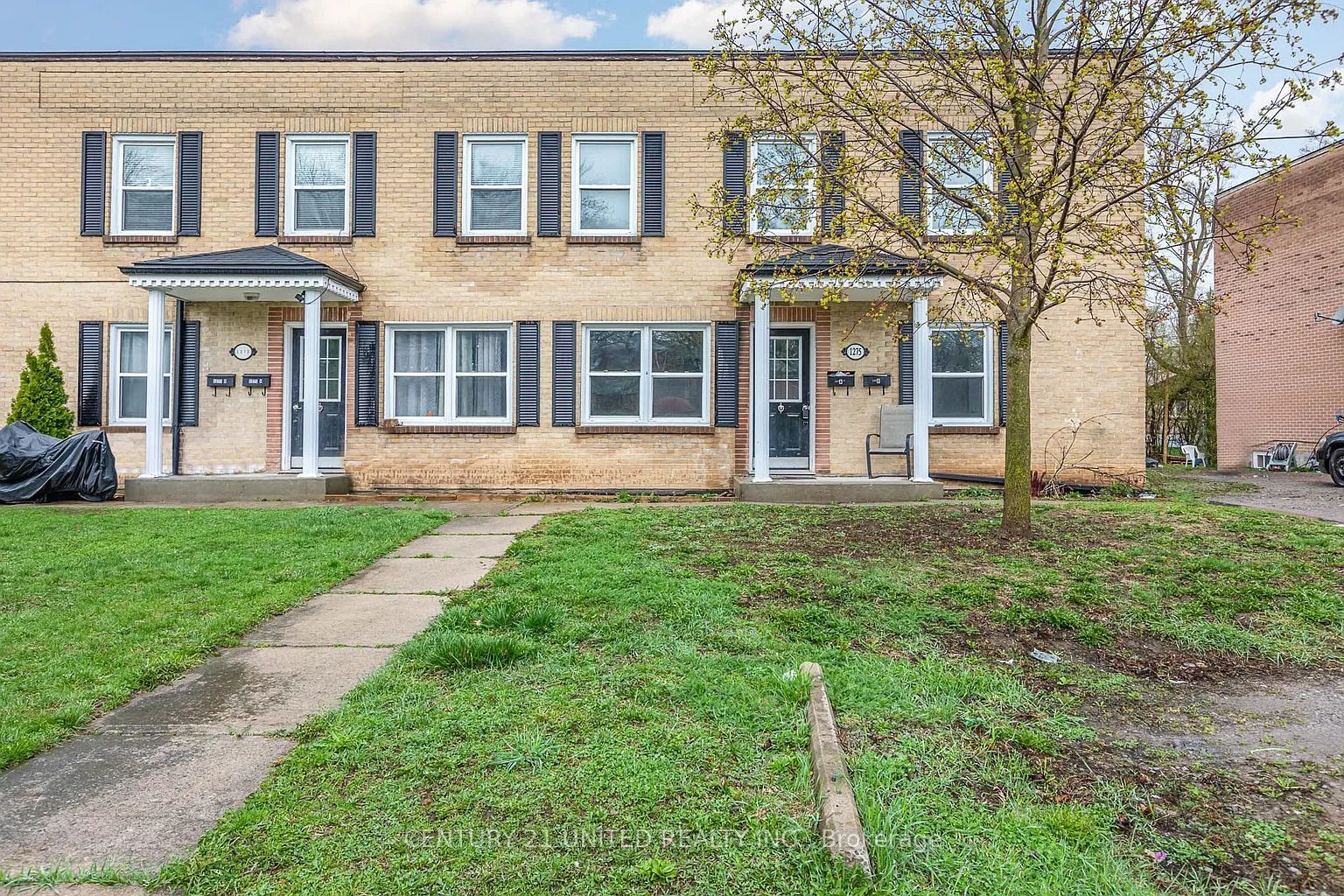B-1275 Clonsilla Avenue, Peterborough, ON, K9J 5Z1