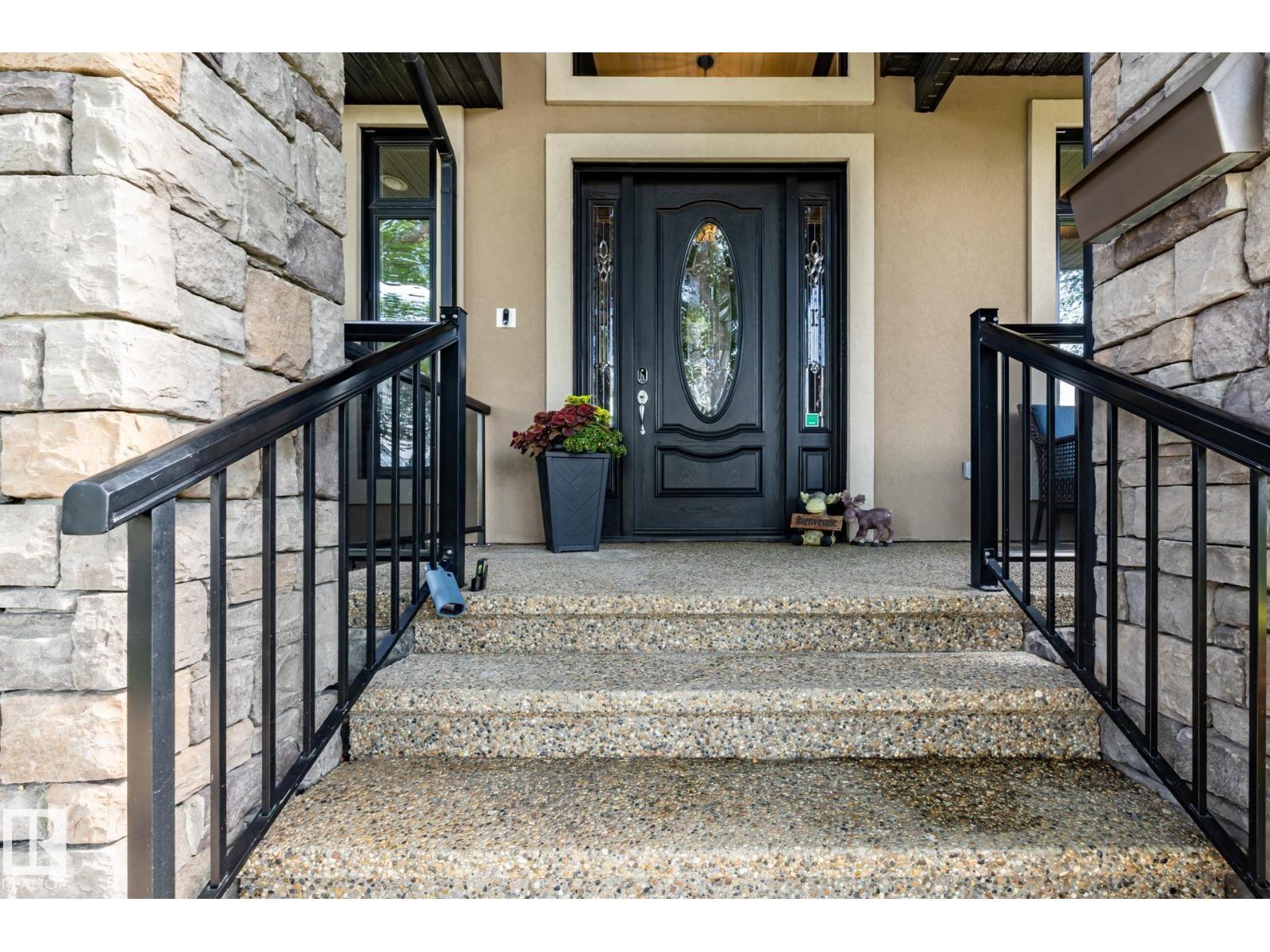 Additional image 4 of 7620 98a Avenue NW, Edmonton, AB, T6A0C5