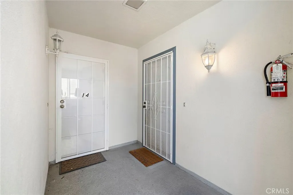 245 Aster St Unit 15, Laguna Beach, CA 92651
