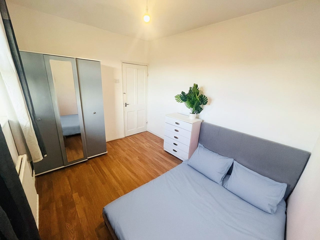 Room in a Shared Flat, Beautiful Double Room In Nine Elms/W, SW8, N1 7GU