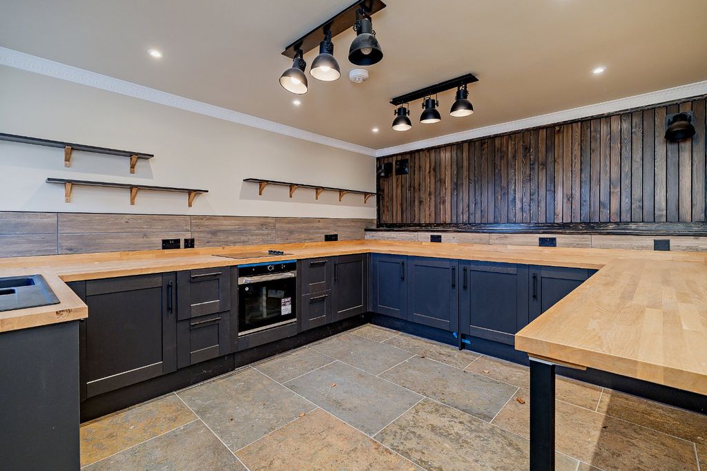 Additional image 15 of 9 bed detached house for saleY Felinheli, Gwynedd LL56