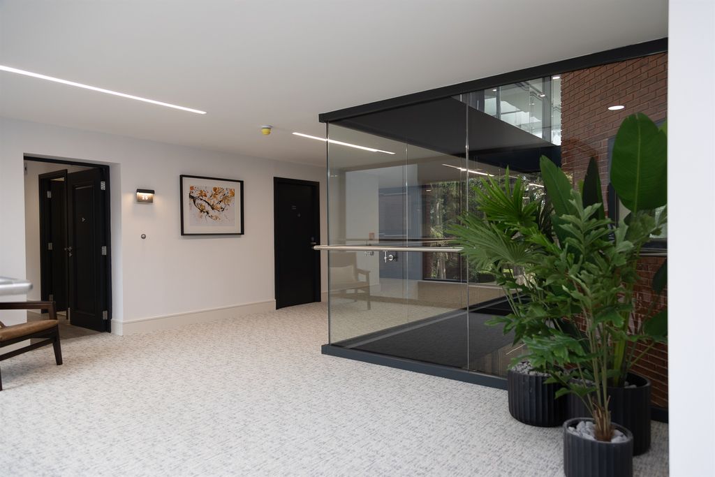 Additional image 7 of 3 bed flat for saleAlfred Place, Blossomfield Road, Solihull B91