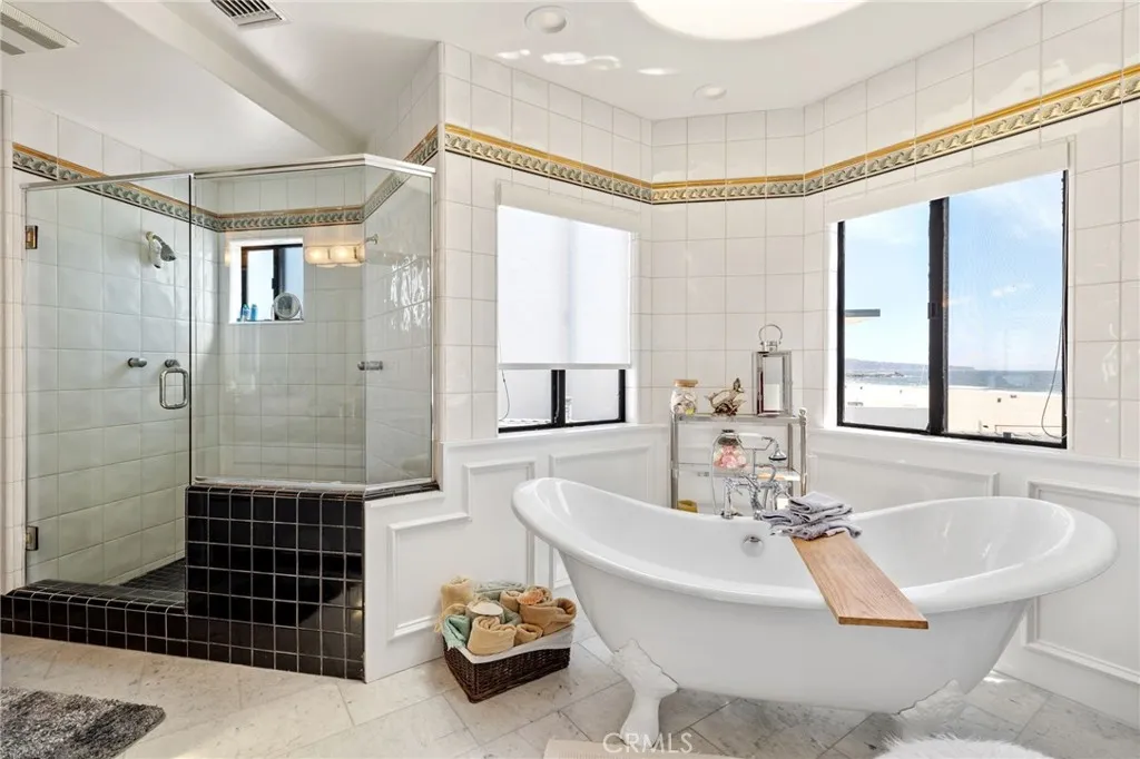 Additional image 16 of 536 The Strand, Hermosa Beach, CA 90254