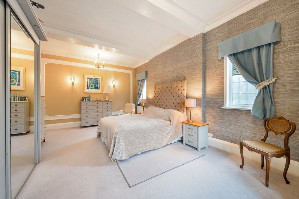 Additional image 17 of 3 bed flat for saleBeaumont Grove, Solihull, West Midlands B91