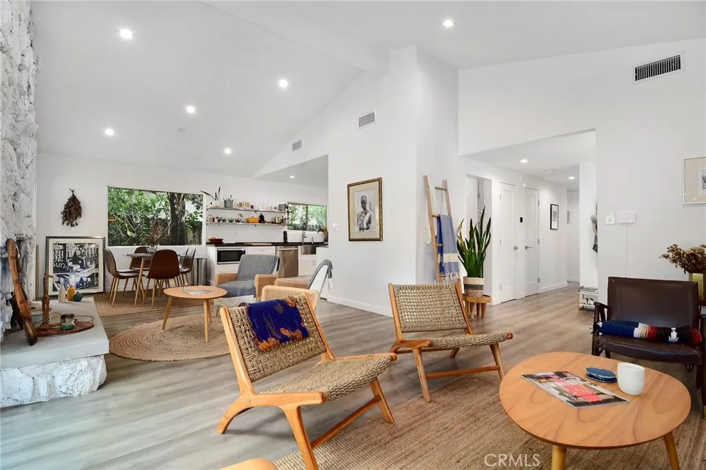 Additional image 9 of 4737 Topanga Canyon Blvd, Woodland Hills, CA 91364